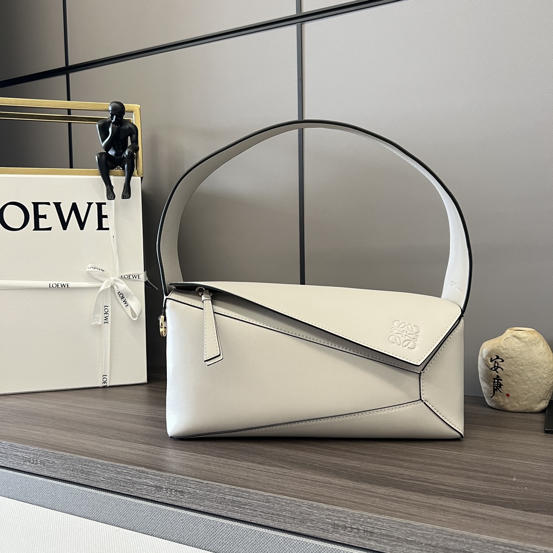 Loewe Puzzle Bags - Click Image to Close